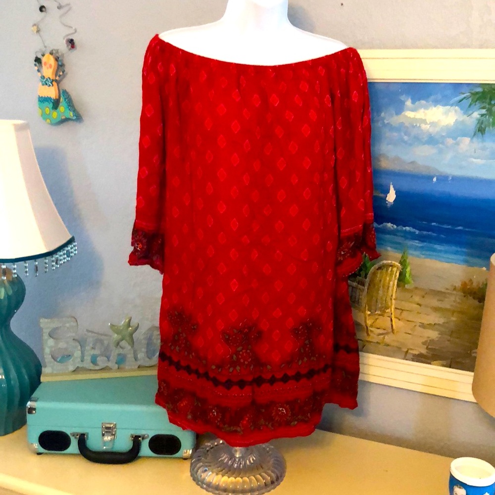 Pretty Lapogee boho red dress EUC with 3/4 sleeve